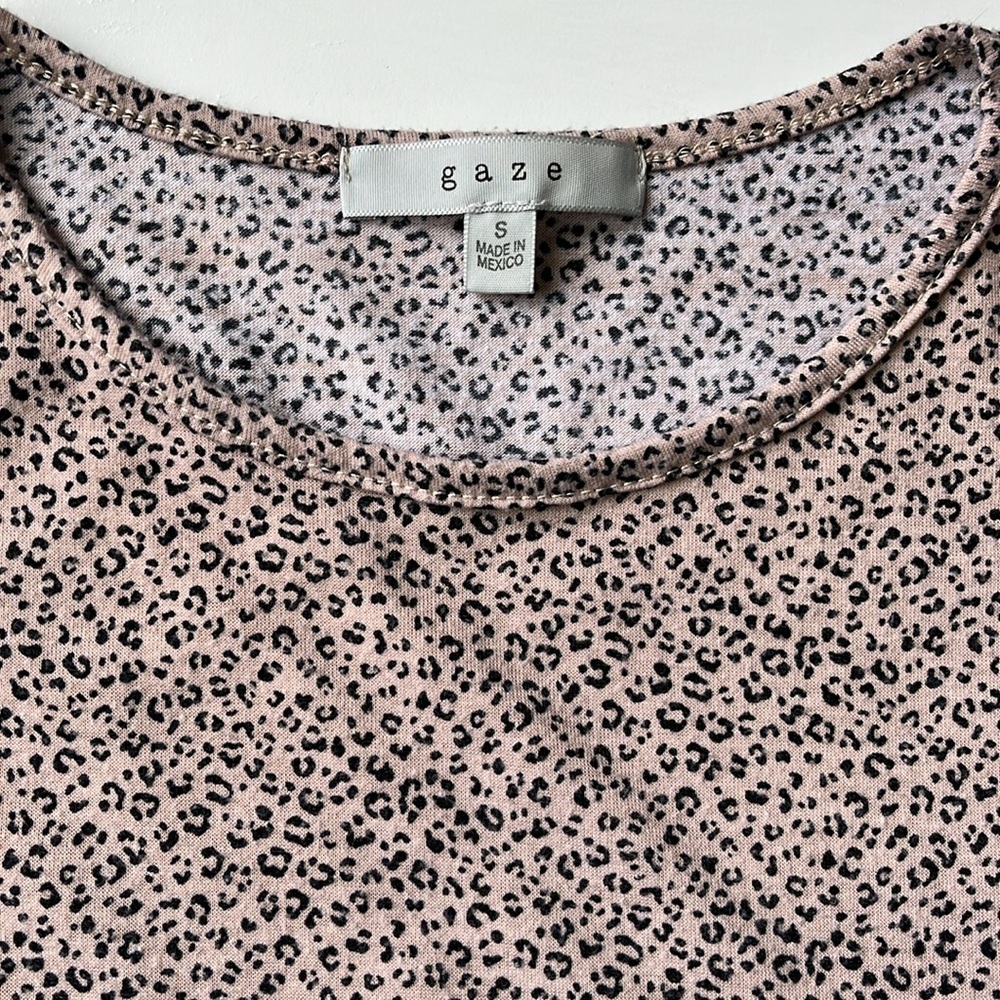 GAZE Women's Peplum Top Cheetah Print size Small - Picture 2 of 4